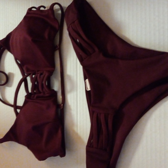 2-Piece Burgundy Strappy Back Bikini Swimsuit Size S NWOT - Picture 8 of 8